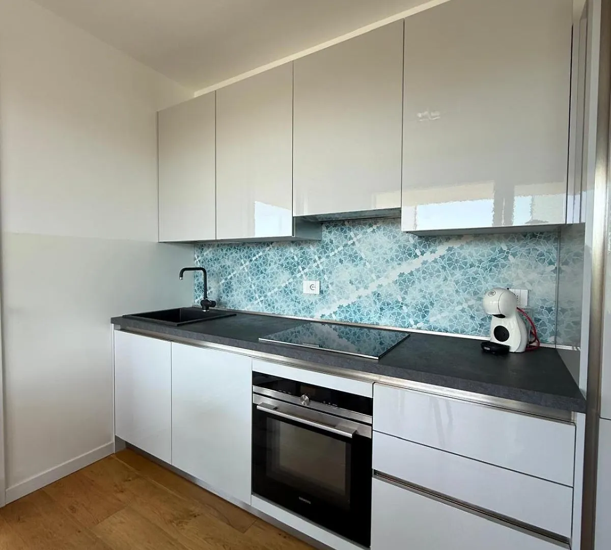 One Palace-Solo Per Famiglie-Walterigato Apartments Lido di Jesolo 0*,  Itália